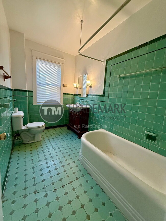 Building Photo - 2246 N 4th St