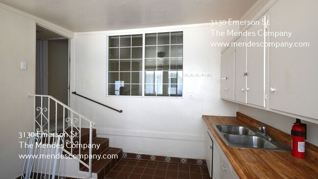 Building Photo - 3130 Emerson St
