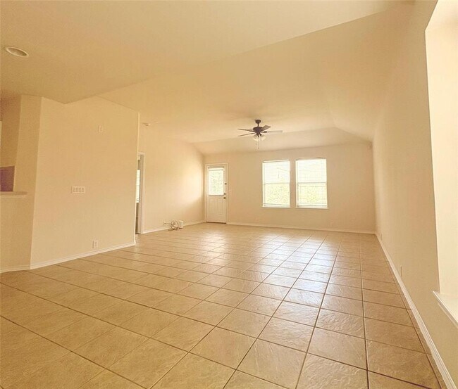 Building Photo - 5818 Kenwood