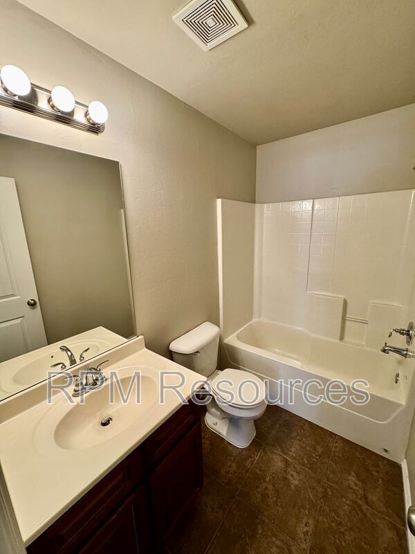 Building Photo - 2432 NW 197th St