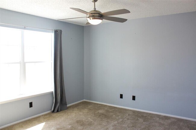 Building Photo - 922 Fannin St