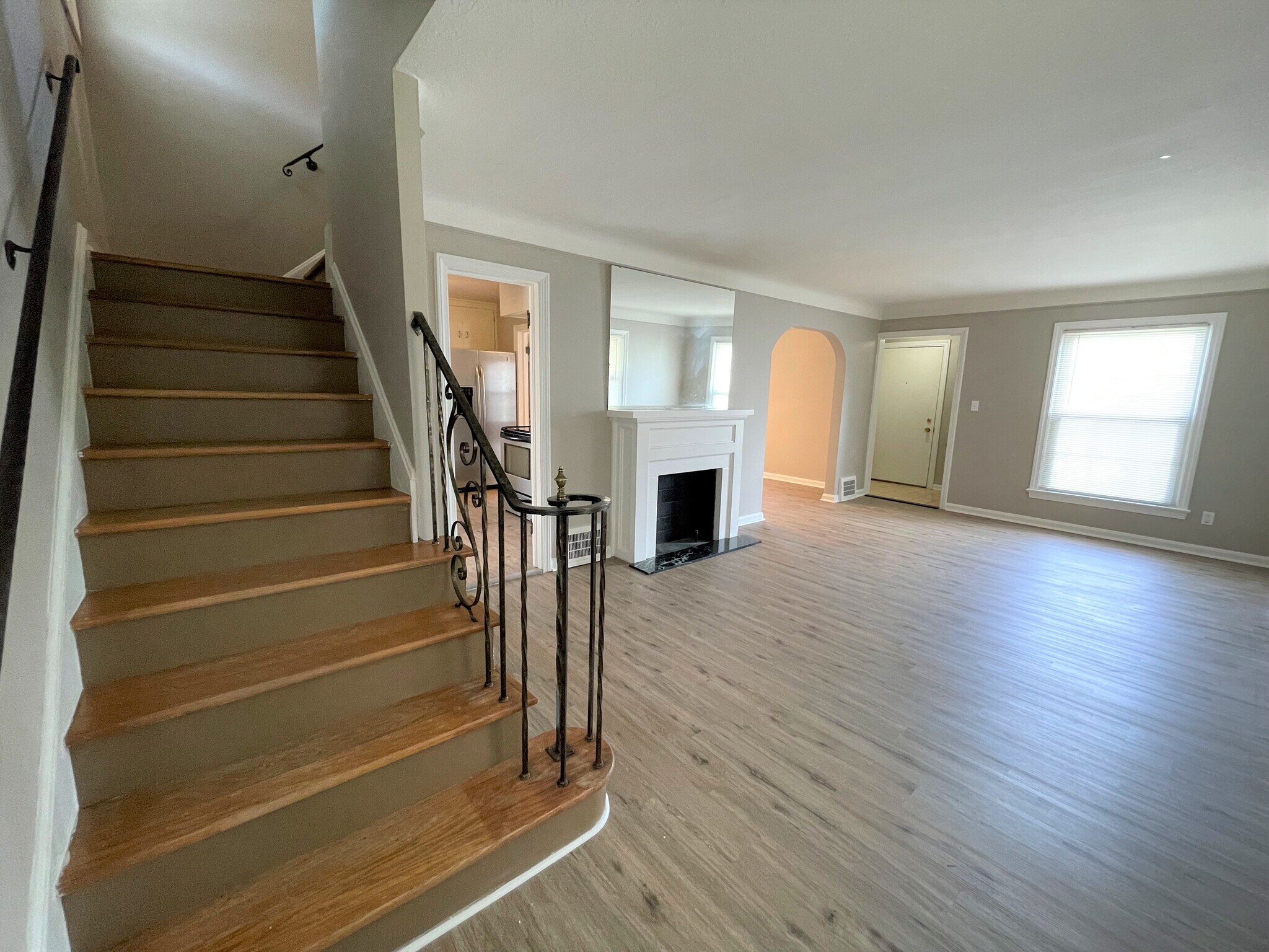 Living room - 1204 Irene Rd