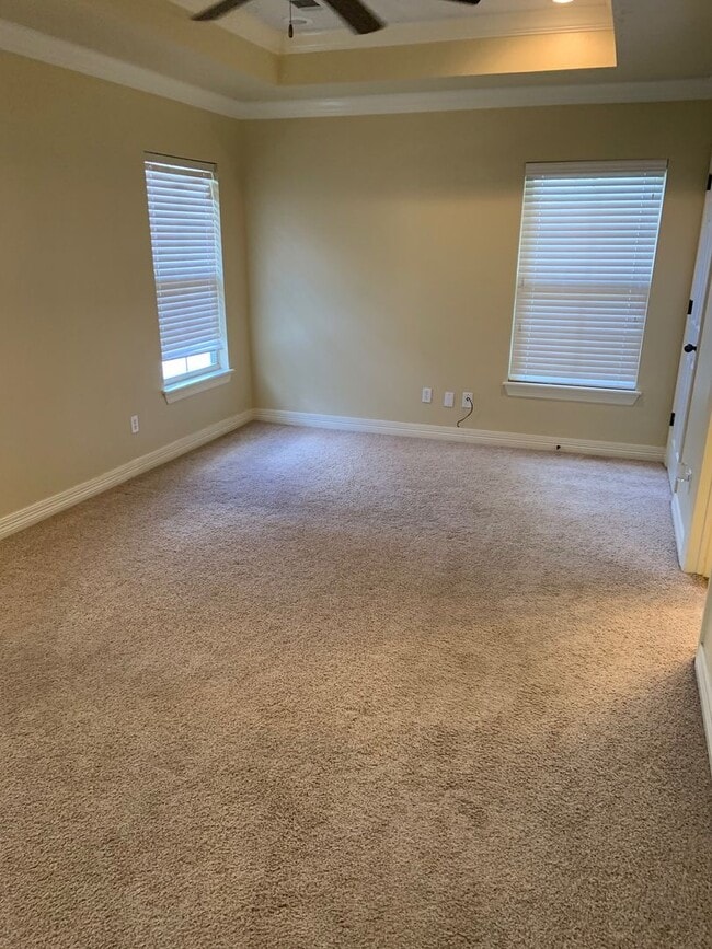 Building Photo - BEAUTIFUL HOME IN GREAT LOCATION!
