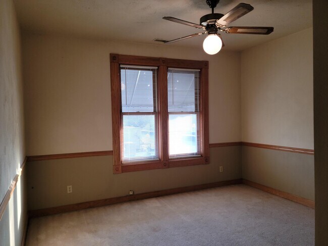 Building Photo - 4917 7th Ave