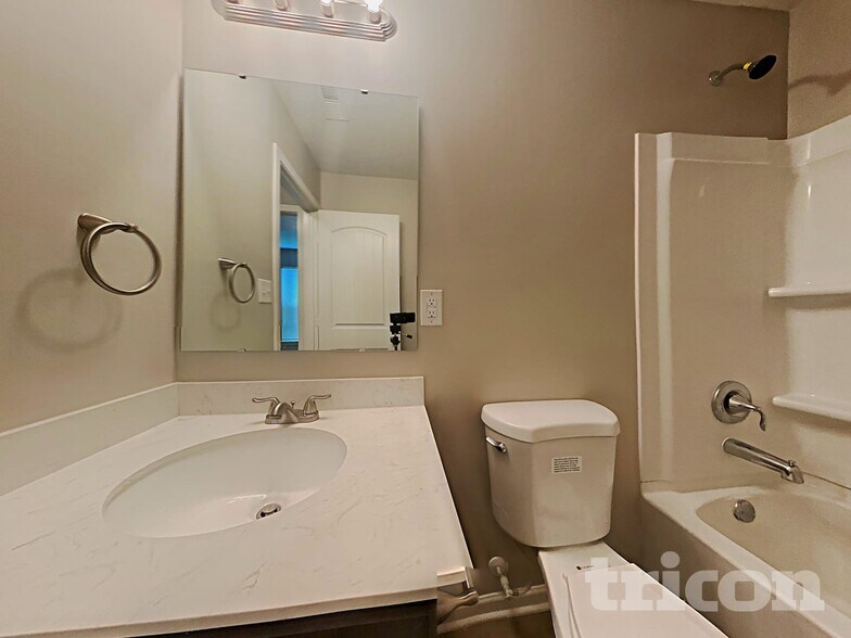 Building Photo - 7952 Apalachee Dr