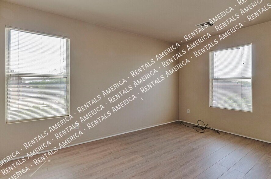 Building Photo - 6644 S SQUAWROOT Pl