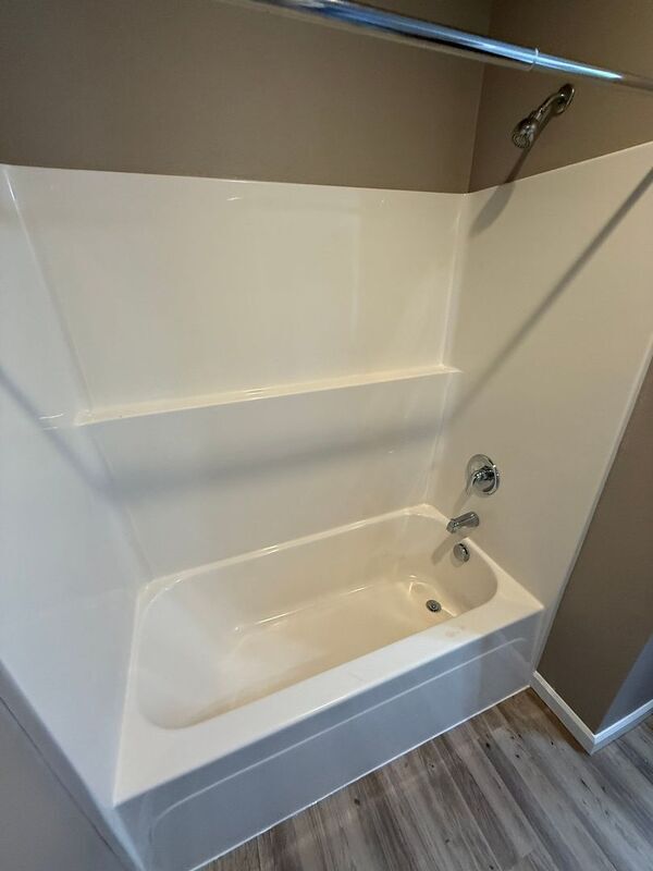 Building Photo - 4255 Hawthorne Ave NE