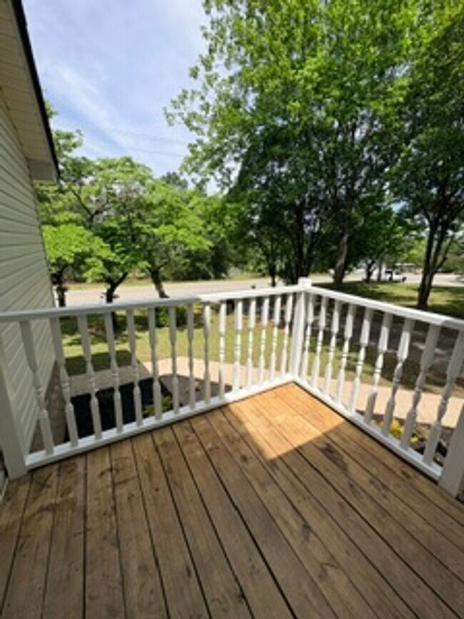 Building Photo - Totally Renovated Bungalow Located in Quiet Neighborhood Yet Close to Everything!