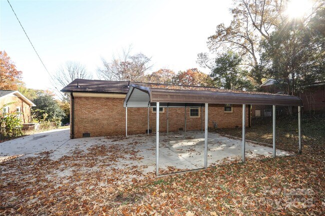 Building Photo - 937 Green Cir Dr