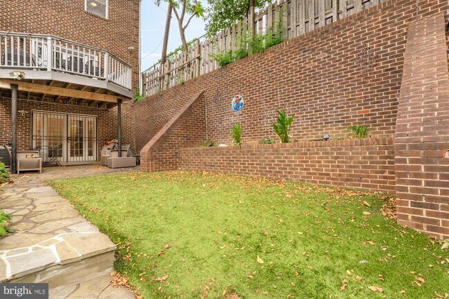Building Photo - 4017 16th St NW