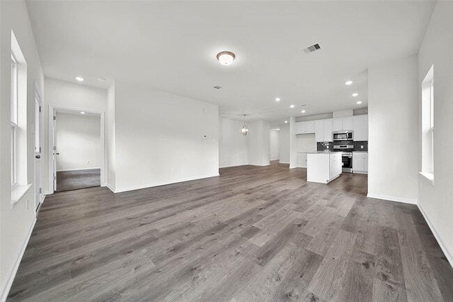 Building Photo - 16478 Branchers Dr