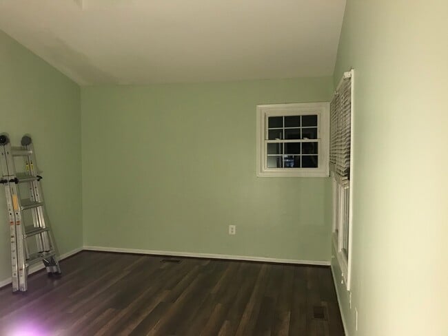 Building Photo - 7937 Ashford Blvd