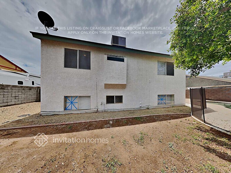 Building Photo - 6748 W Cinnabar Ave