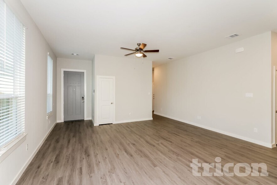 Building Photo - 2358 Cohorn Trl