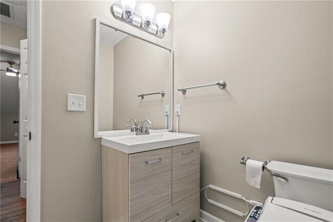 Building Photo - 1505 Planters Ridge Ln