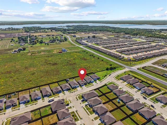 Building Photo - 120 Creek End Dr