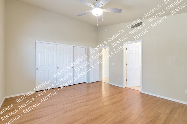 Building Photo - 5568 W Peaceful Dove Pl