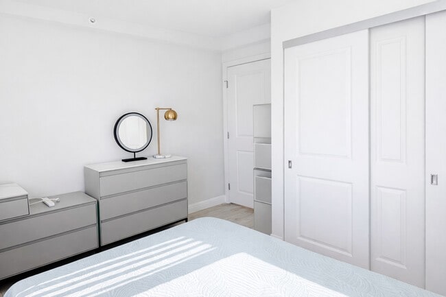 Building Photo - 988 Halekauwila St