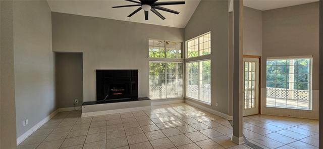 Building Photo - 137 Oakview
