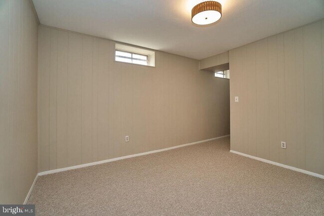 Building Photo - 8588 Coral Gables Ln