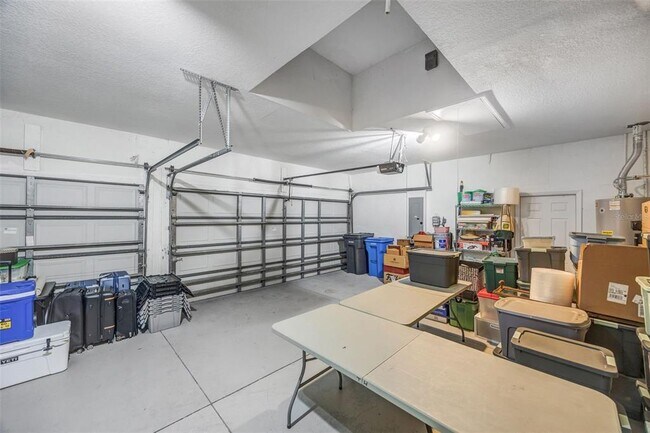 Building Photo - 6120 Chene Ct