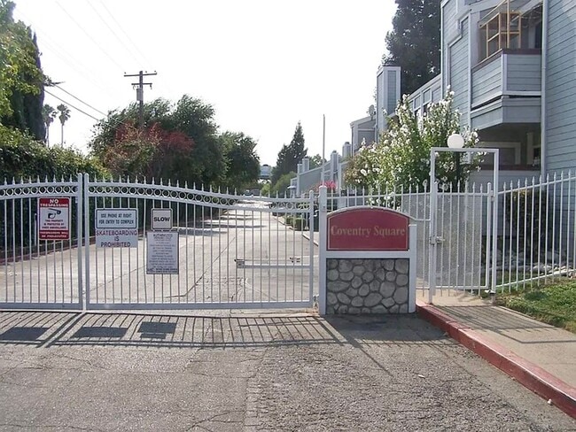 Building Photo - 2 Bedroom 2 Bathroom Condo in Citrus Heights