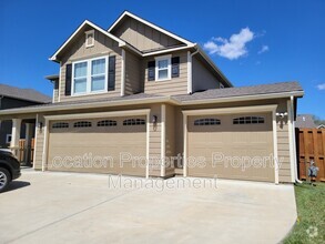 Building Photo - 918 W 30th Ter