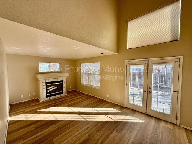 Building Photo - 2830 Calkins Pl