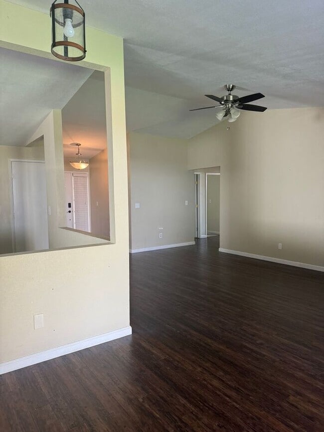 Building Photo - Spacious 3-Bedroom Home in Reno with a Large Backyard