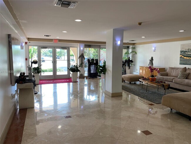 Building Photo - 1455 N Treasure Dr