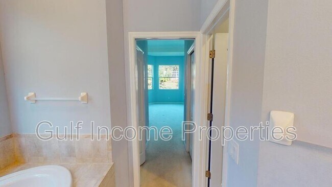 Building Photo - 7423 Riviera Cove