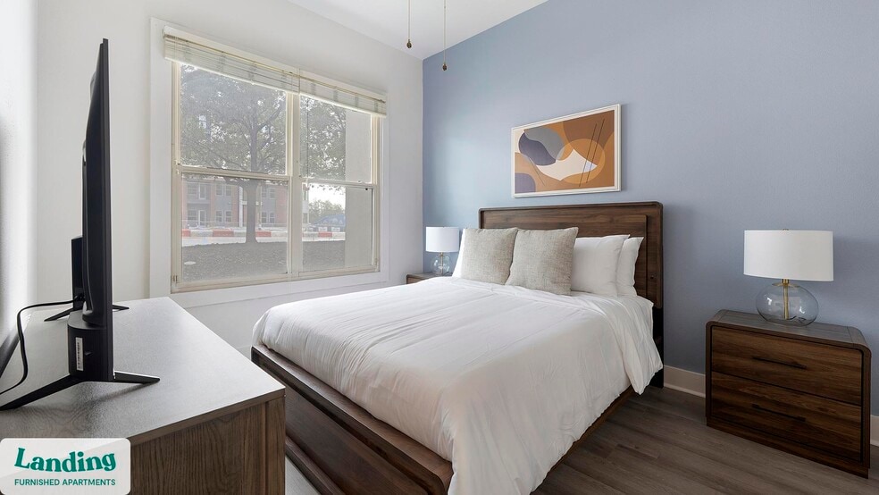 Building Photo - 810 W St Johns Ave