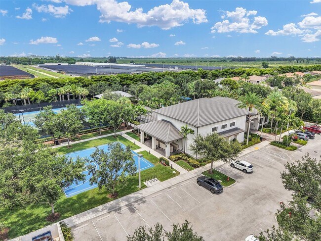 Building Photo - 8089 Ironstone Dr