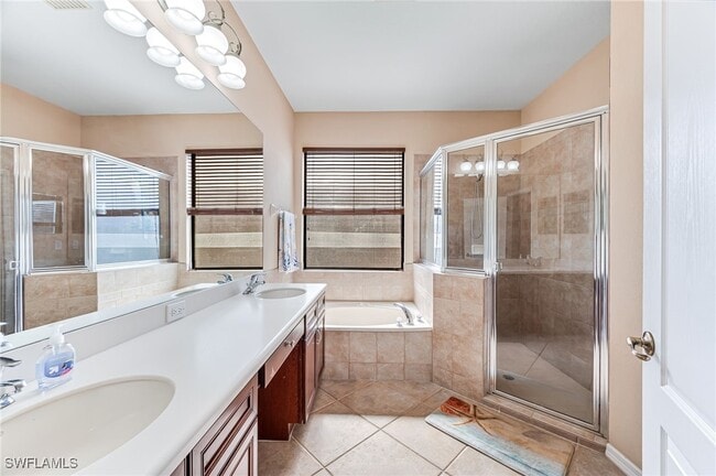 Building Photo - 12154 Country Day Cir