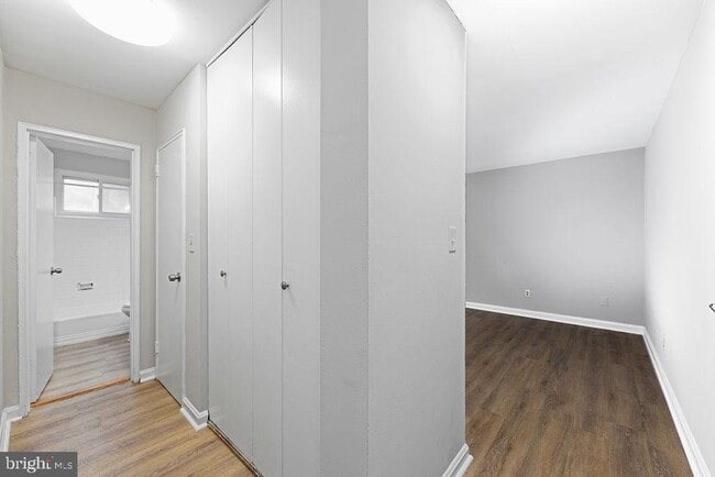 Building Photo - 702 Chaney Dr