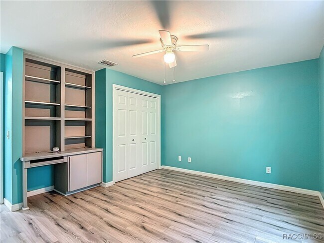 Building Photo - 884 W Massachusetts St