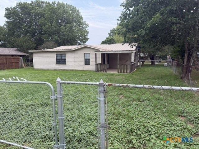 Building Photo - 127 Hillcrest Dr