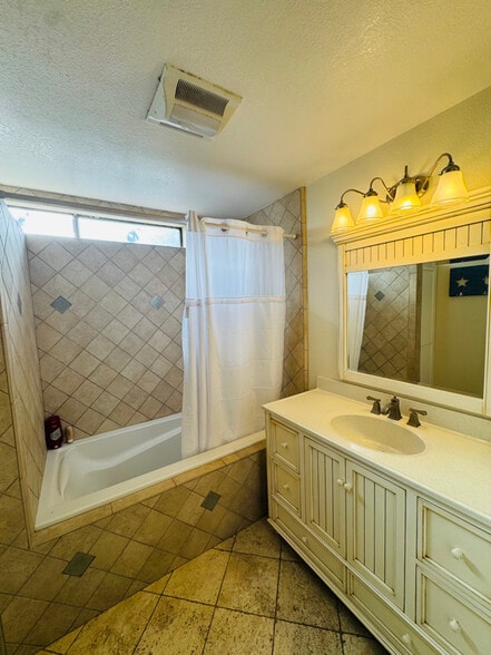 Building Photo - 2913 Carissa Ct