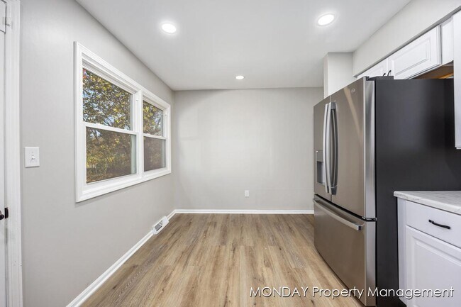 Building Photo - 945-947 Lancashire Ct - 947