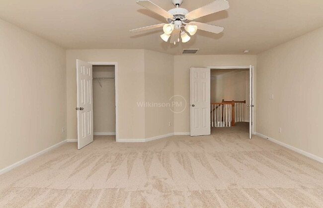 Building Photo - Luxurious 5 Bedroom 3.5 Bathroom for Rent ...