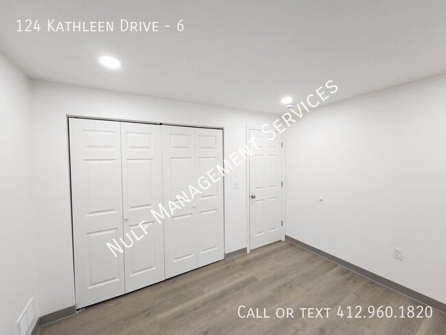 Building Photo - 124 Kathleen Dr