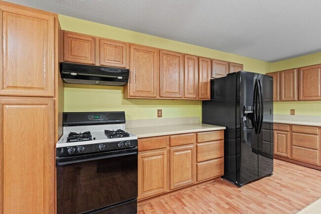 Building Photo - 122 Beach Dr