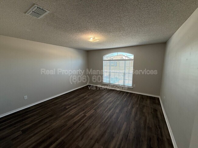 Building Photo - 6715 91st St