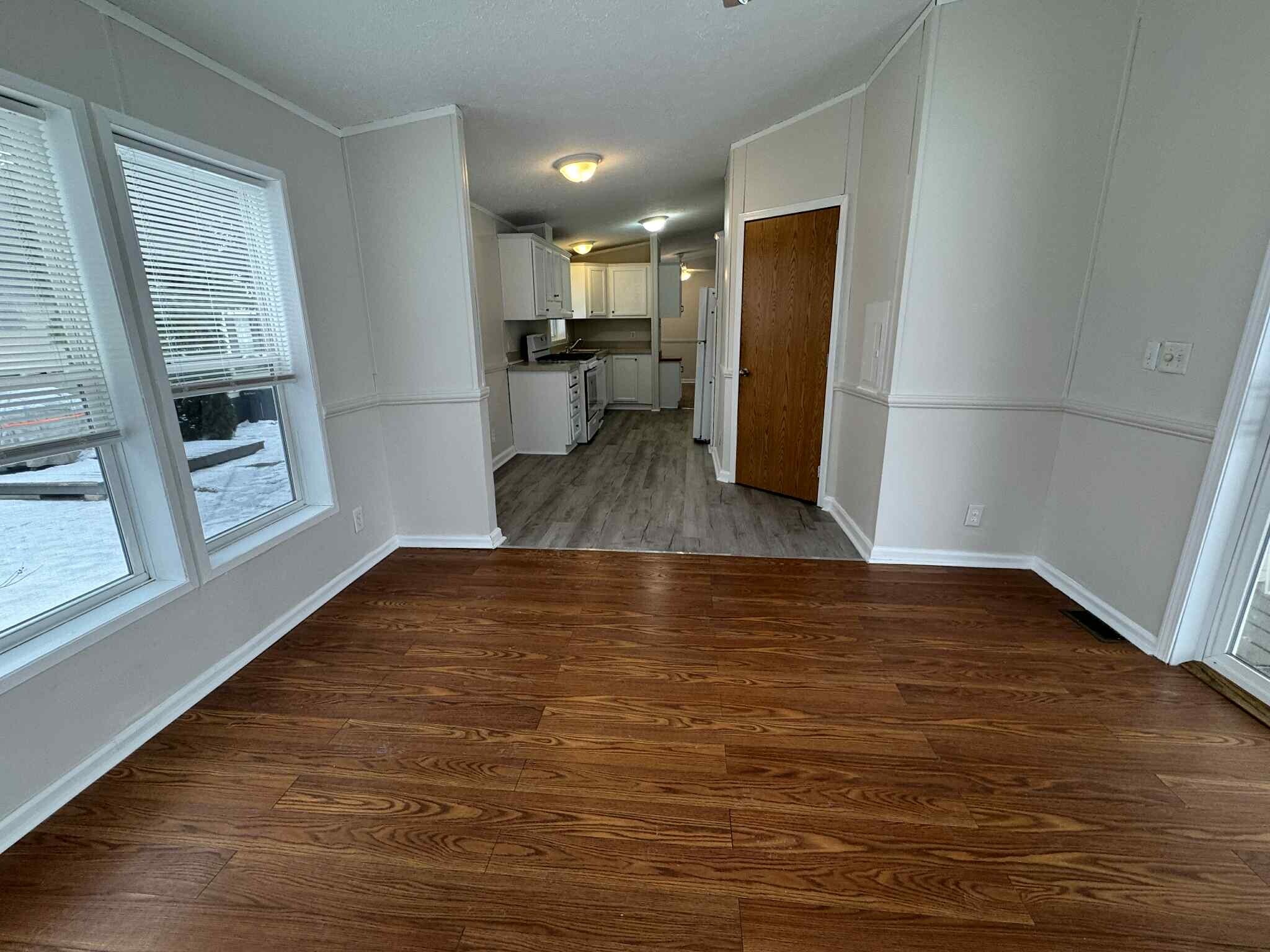 Building Photo - 2020 Marmoor Dr