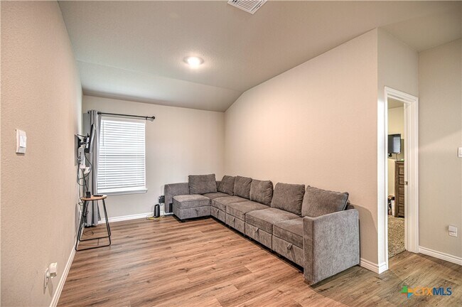 Building Photo - 1957 Rosson St