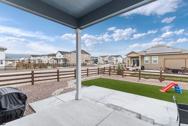 Building Photo - 2186 Prairie Smoke Dr