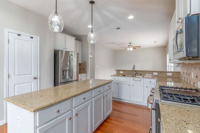 Building Photo - 5005 Brownhare Ct