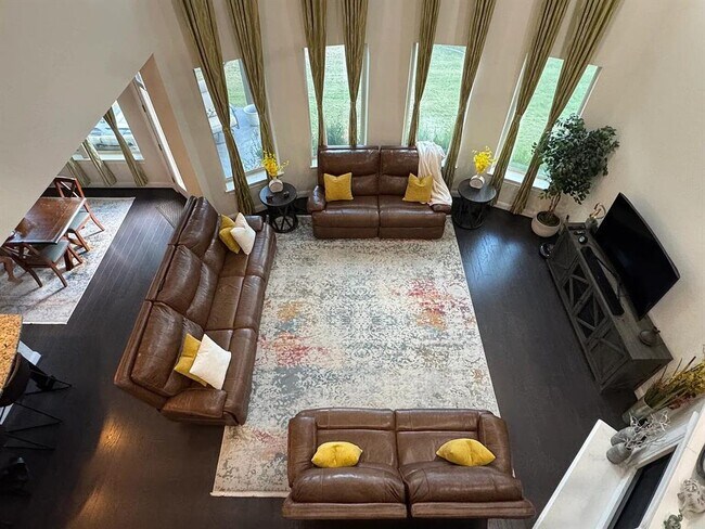 Building Photo - 735 Expedition Way