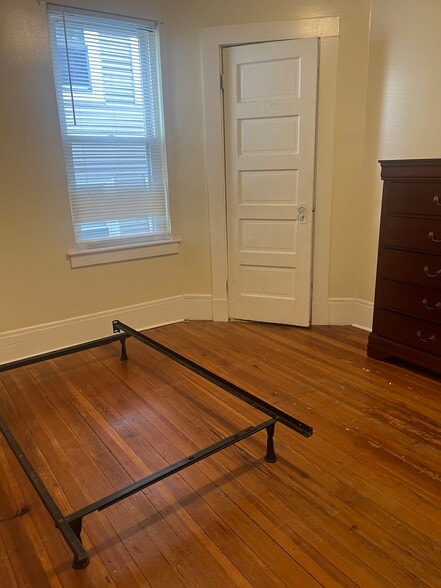 Building Photo - 51 Clark St