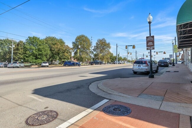 Building Photo - 137 Crockett Hls Ln